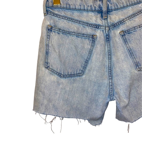 Gap Boyfriend Mid Rise Jean Denim Long Shorts Size 25 - Picture 8 of 8